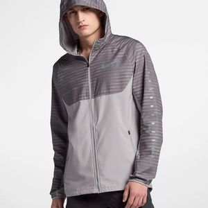 nike essential running jacket mens